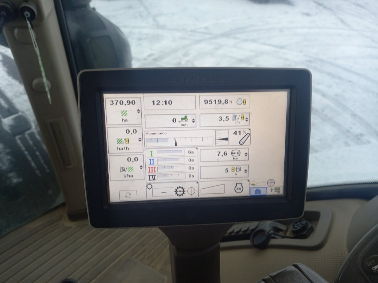 JD 8335R-04